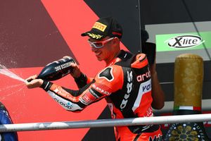 Podio: il secondo classificato Marco Melandri, Aruba.it Racing-Ducati SBK Team