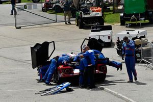 #67 Chip Ganassi Racing Ford GT, GTLM - Ryan Briscoe, Richard Westbrook pit stop.