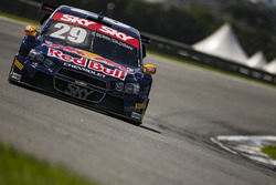 Carro de Daniel Serra e Danilo Dirani