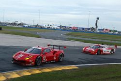 #62 Risi Competizione Ferrari F458: Davide Rigon, Olivier Beretta, Giancarlo Fisichella, Toni Viland