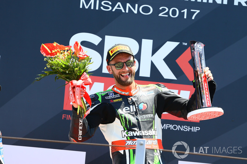 Podio: Ganador de la carrera Tom Sykes, Kawasaki Racing
