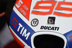 Eerbetoon aan Angel Nieto op de Ducati van Jorge Lorenzo