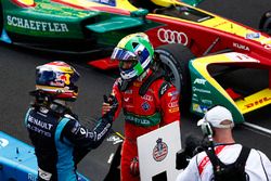 Sébastien Buemi, Renault e.Dams, felicita a Lucas di Grassi, ABT Schaeffler Audi Sport