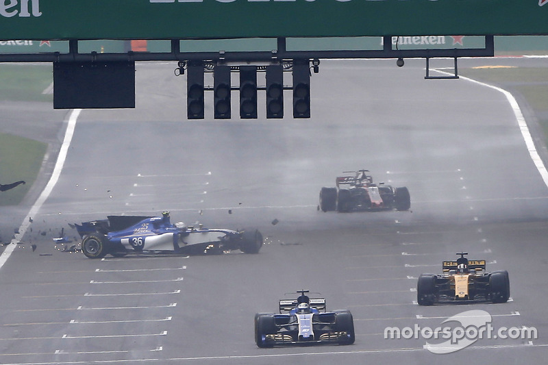 2017: Антонио Джовинацци вместо Паскаля Верляйна (Sauber, Гран При Австралии и Китая)