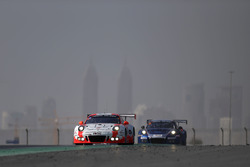 #12 Manthey Racing Porsche 991 GT3 R: Otto Klohs, Sven Müller, Matteo Cairoli, Jochen Krumbach