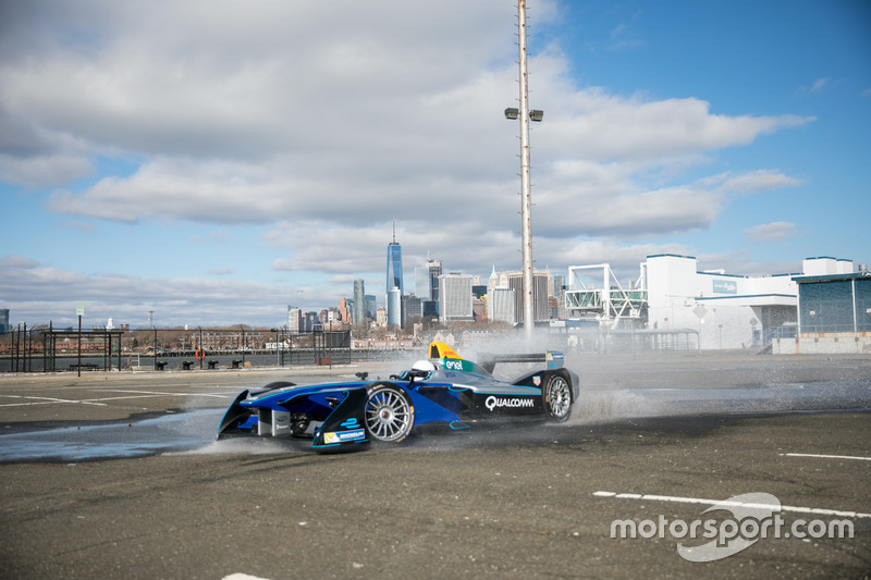 Victor Cruz en el SPARK Renault SRT_01E