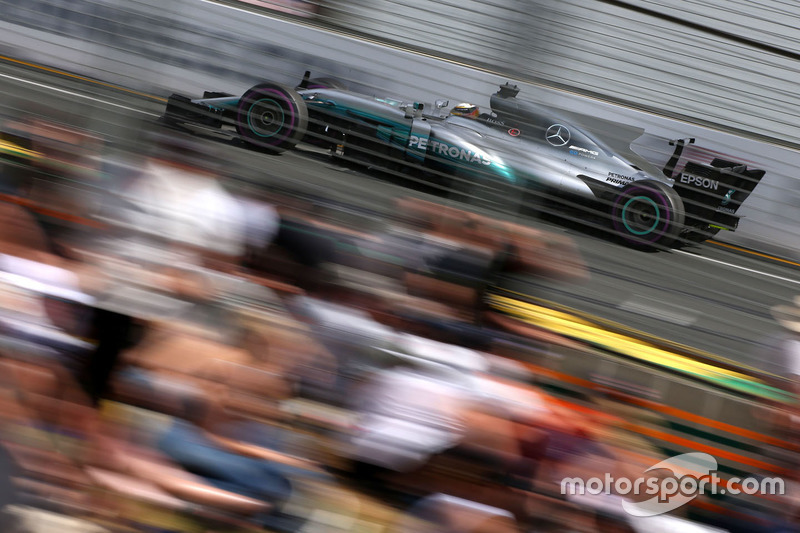 Lewis Hamilton, Mercedes AMG F1 W08