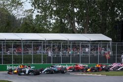 Lewis Hamilton, Mercedes-Benz F1 W08 mène au départ