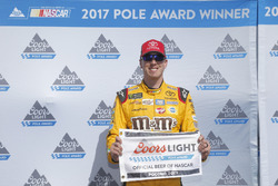 Polesitter Kyle Busch, Joe Gibbs Racing Toyota