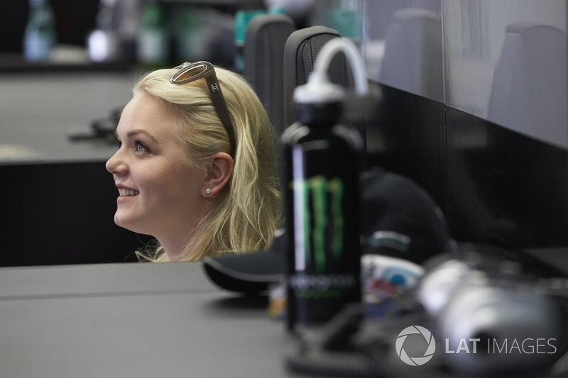 Emilia Bottas sits in her husbands seat, Valtteri Bottas, Mercedes AMG F1 W08