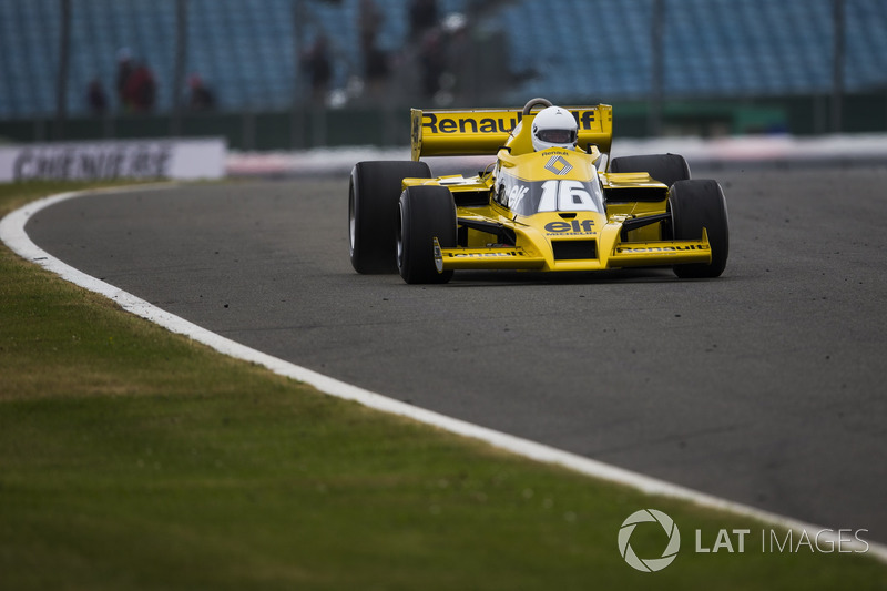 René Arnoux, Renault Sport F1 Team RS01