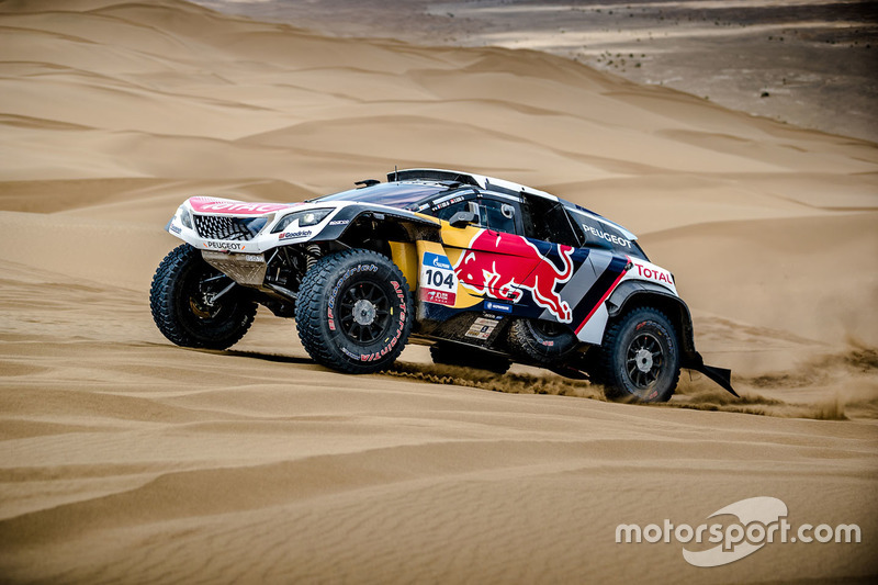 #104 Peugeot Sport Peugeot 3008 DKR: Sébastien Loeb, Daniel Elena