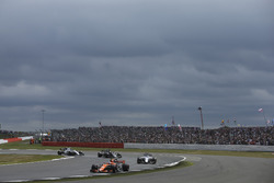 Stoffel Vandoorne, McLaren MCL32, Felipe Massa, Williams FW40, Romain Grosjean, Haas F1 Team VF-17,