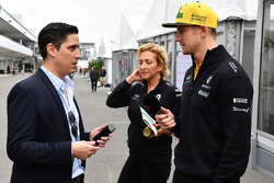 Nico Hulkenberg, Renault Sport F1 Team talks with Rodrigo Sanchez, Marketing Manager Mexico GP