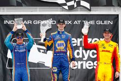 Race winner Alexander Rossi, Herta - Andretti Autosport Honda, second place Scott Dixon, Chip Ganass