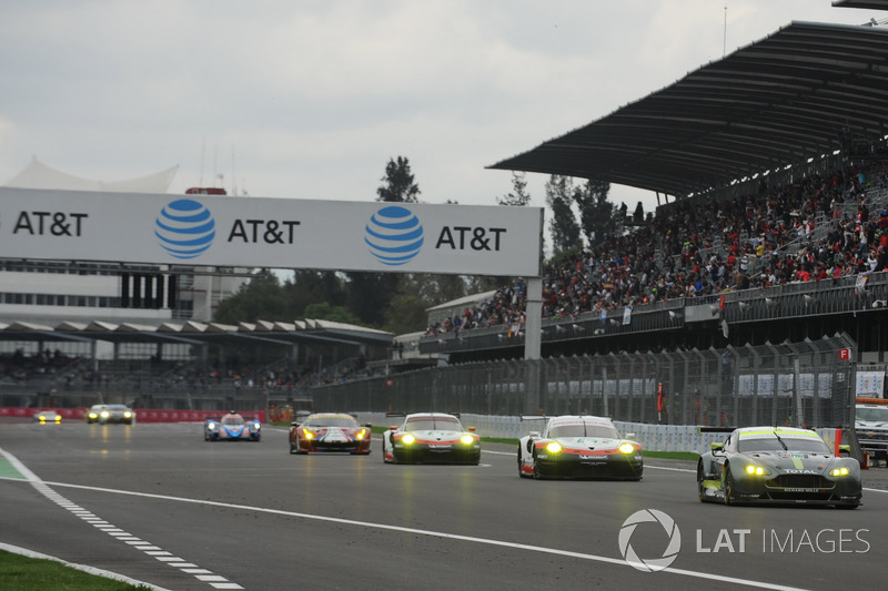 #97 Aston Martin Racing Aston Martin Vantage: Darren Turner, Jonathan Adam, Daniel Serra