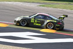 Porsche 997 GT3 R #88 Ebimotors: Venerosi - Baccani