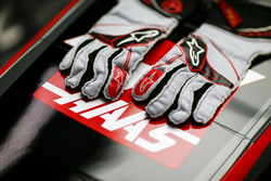 Les gants de Kevin Magnussen, Haas F1 Team
