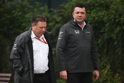 Zak Brown, McLaren-Chef, mit Teamchef Eric Boullier