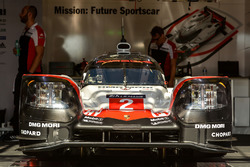 #2 Porsche Team Porsche 919 Hybrid: Timo Bernhard, Earl Bamber, Brendon Hartley