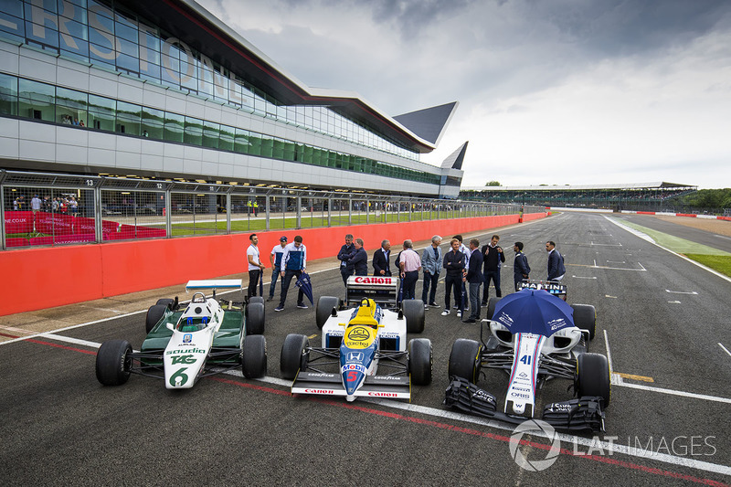 Former drivers with a Williams FW08, FW11 and a Williams FW40, Antonio Pizzonia, Felipe Massa, Williams, Paul di Resta, Jason Plato, Martin Brundle, Riccardo Patrese, Nigel Mansell, Keke Rosberg, Damon Hill, Lance Stroll, Williams, Nico Rosberg, David Coul