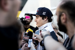 Lance Stroll, Williams, avec les médias