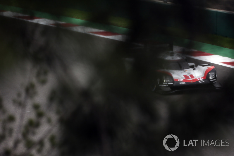#1 Porsche Team Porsche 919 Hybrid: Neel Jani, Andre Lotterer, Nick Tandy