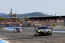 #77 PROTON Competition, Porsche 911 RSR: Christian Ried, Matteo Cairoli, Joel Camathias