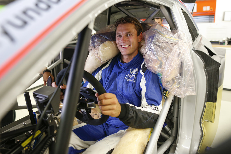 Andreas Mikkelsen, Hyundai Motorsport