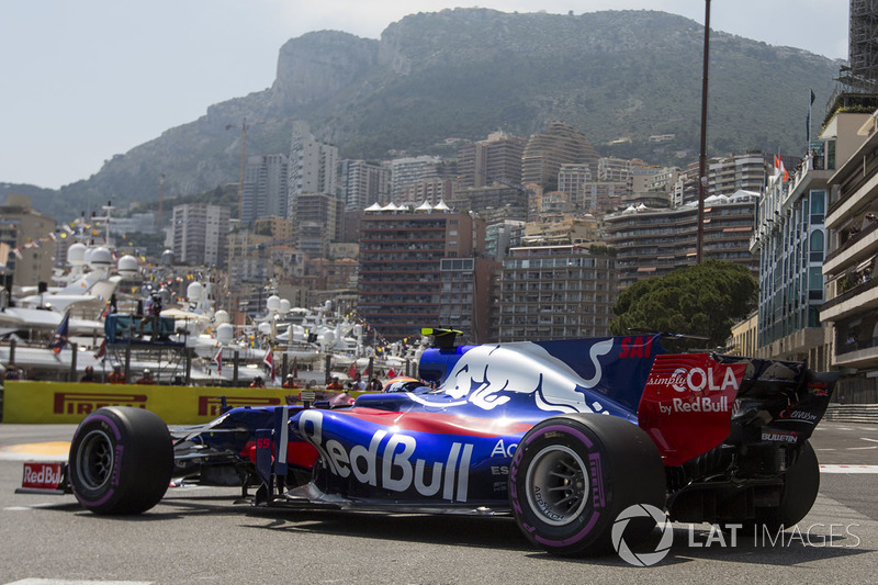 Carlos Sainz Jr., Scuderia Toro Rosso STR12