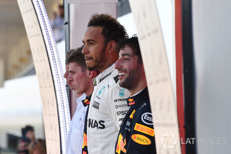 Max Verstappen, Red Bull Racing, Lewis Hamilton, Mercedes AMG F1 e Daniel Ricciardo, Red Bull Racing festeggiano sul podio