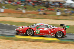 #63 Scuderia Corsa Ferrari 488 GT3: Christina Nielsen, Alessandro Balzan, Matteo Cressoni
