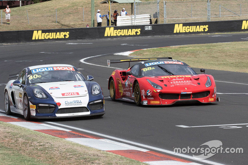 #40 Brookspeed, Porsche Cayman GT4 Clubsport: Aaron Mason, David Drinkwater, #88 Maranello Motorsport, Ferrari 488 GT3: Toni Vilander, Craig Lowndes, Jamie Wincup