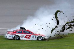 Race winner Kyle Larson, Chip Ganassi Racing Chevrolet