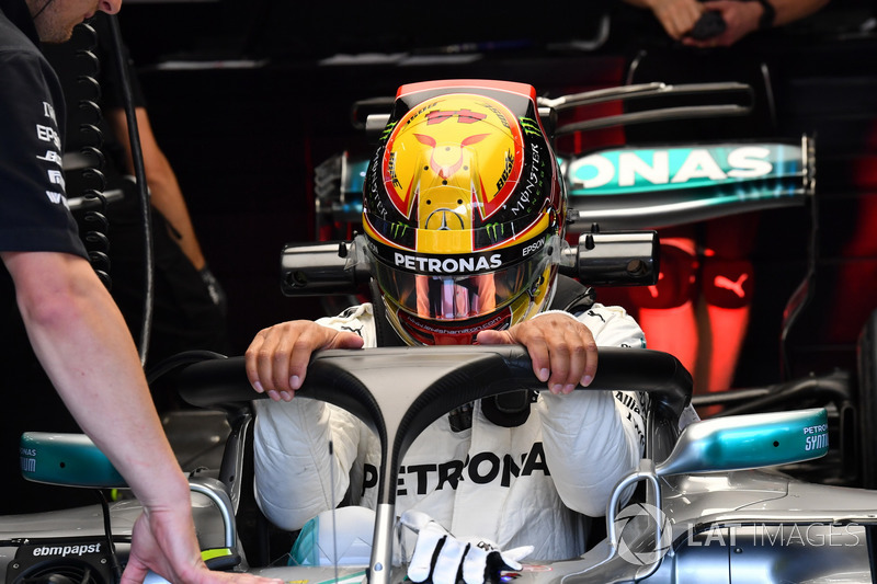 Lewis Hamilton, Mercedes-Benz F1 W08 con el Halo