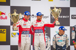 Podio: al secondo posto Andreas Mikkelsen, Anders Jäger, Citroën C3 WRC, Citroën World Rally Team