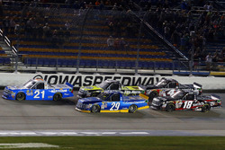 Johnny Sauter, GMS Racing Chevrolet, Chase Briscoe, Brad Keselowski Racing Ford, John Hunter Nemechek, SWM-NEMCO Motorsports Chevrolet