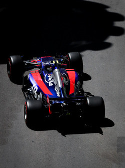 Карлос Сайнс-мл., Scuderia Toro Rosso STR12