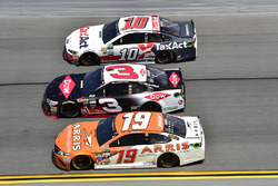 Daniel Suarez, Joe Gibbs Racing Toyota, Austin Dillon, Richard Childress Racing Chevrolet, Danica Pa