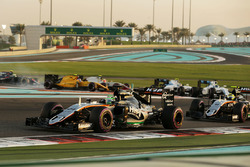 Nico Hulkenberg, Sahara Force India F1 VJM09 at the start of the race