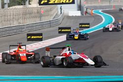 Ник де Врис, ART Grand Prix, и Джейк Деннис, Arden International