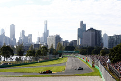 Max Verstappen, Red Bull Racing RB13, leads Lewis Hamilton, Mercedes AMG F1 W08