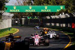 Nico Hulkenberg, Renault Sport F1 Team RS17, leads Esteban Ocon, Force India VJM10, and Lance Stroll, Williams FW40