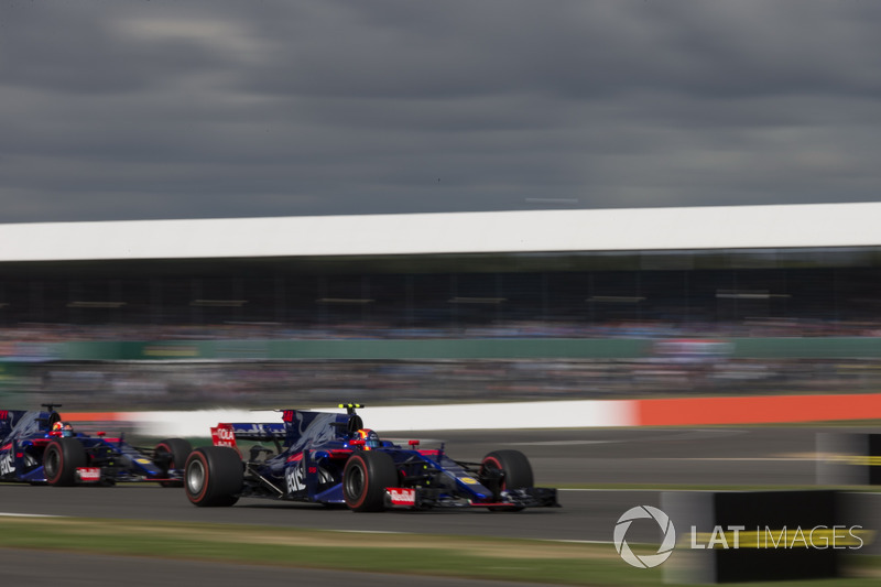 DNF Carlos Sainz Jr,. Scuderia Toro Rosso
