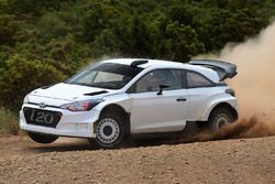 Hyundai i20 WRC 2017 testing