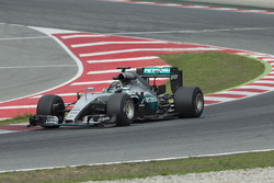 Nico Rosberg, Mercedes F1 Team testing 2017-spec Pirelli tyres