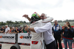 Ленс Стролл (CAN) Prema Powerteam Dallara F312 Mercedes-Benz та його батько