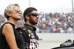 Martin Truex Jr. mit Lebensgefährtin Sherry Pollex