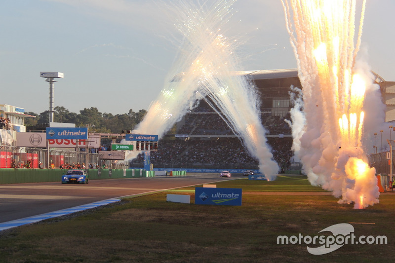 Ganador de la carrera Edoardo Mortara, Audi Sport Team Abt Sportsline, Audi RS 5 DTM