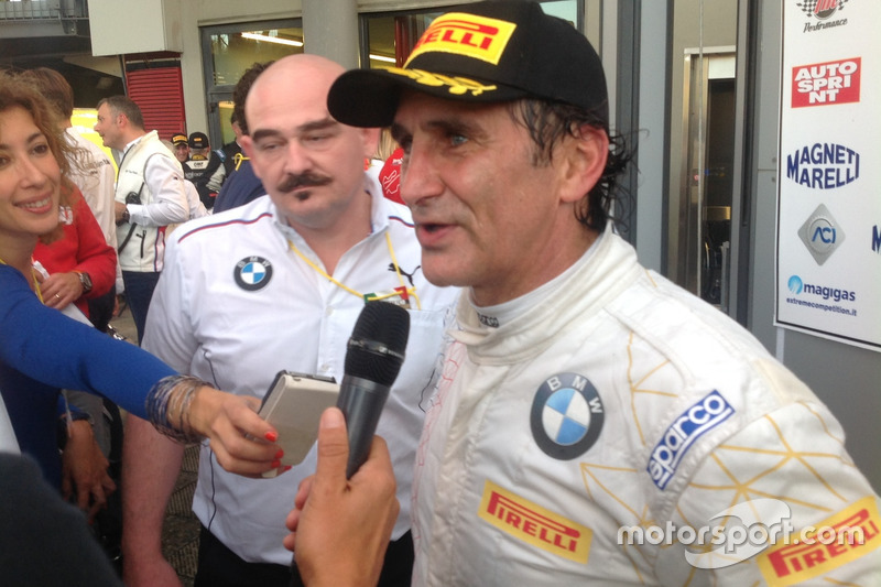 Alex Zanardi, BMW Team Italia, con i giornalisti